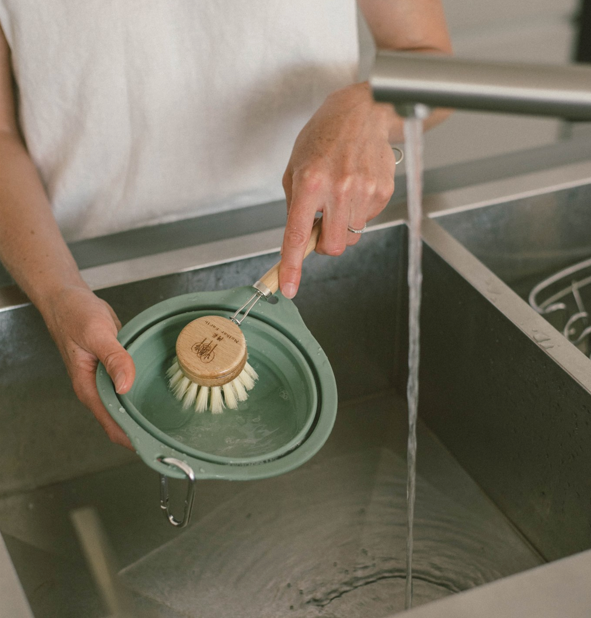 Sisal Kitchen Brush