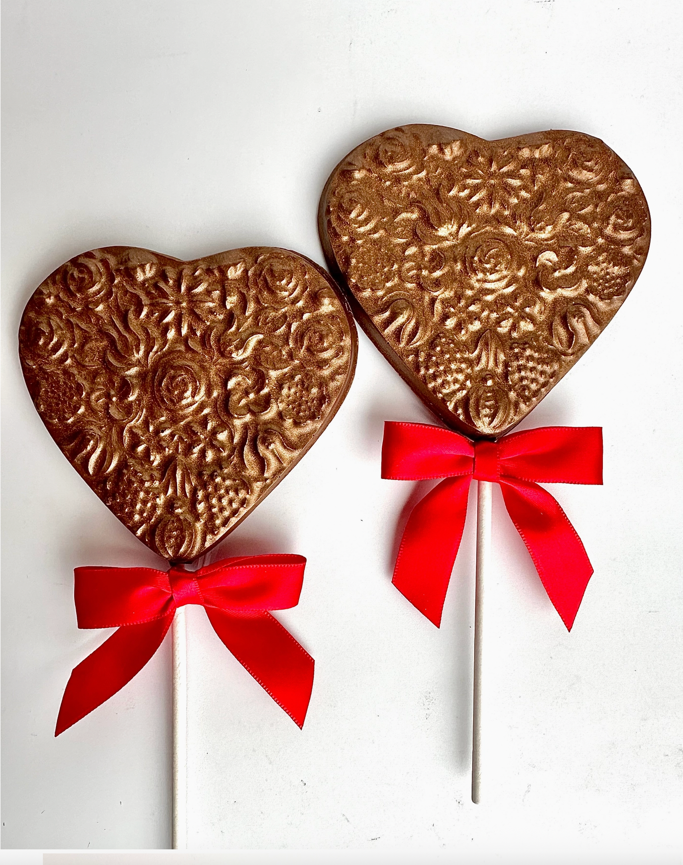 Heart Shaped Gold Milk Chocolate Lollipop