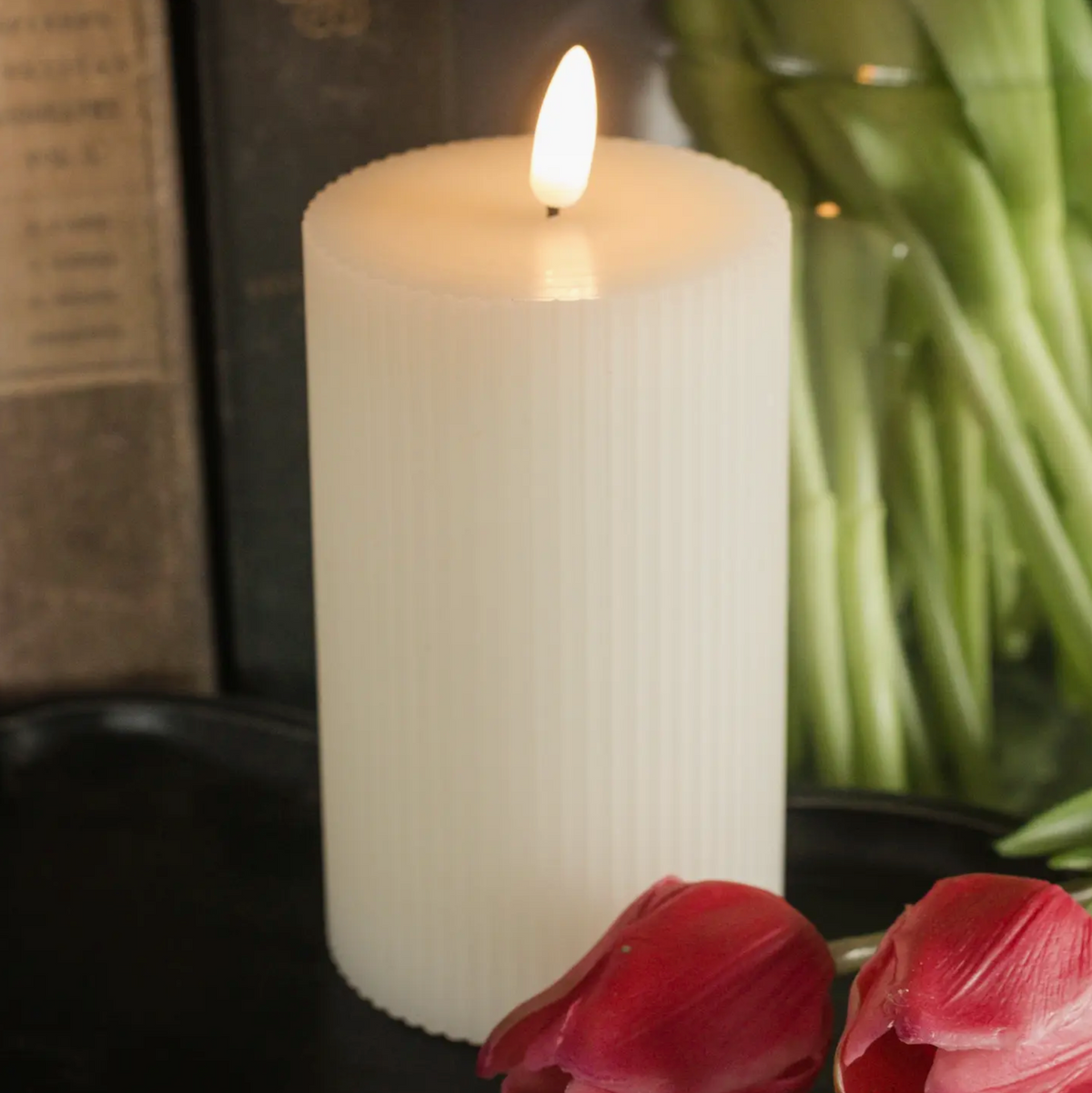 5" Cream Grooved 3D Flame Candle